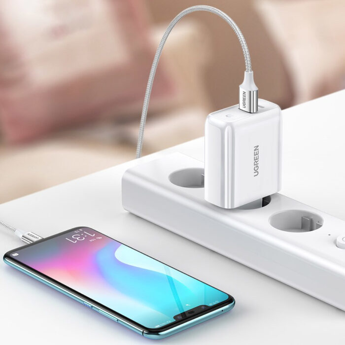 UGREEN 36W QC3.0 hišni polnilec Bel - box - Image 6