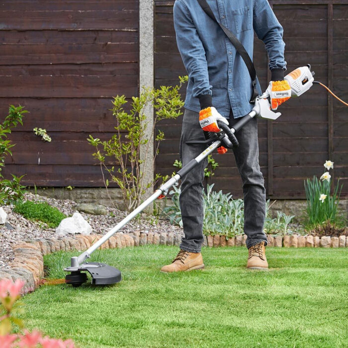 VonHaus vrtna kosa F-Series s krtačo obrezovalnik grmovja
