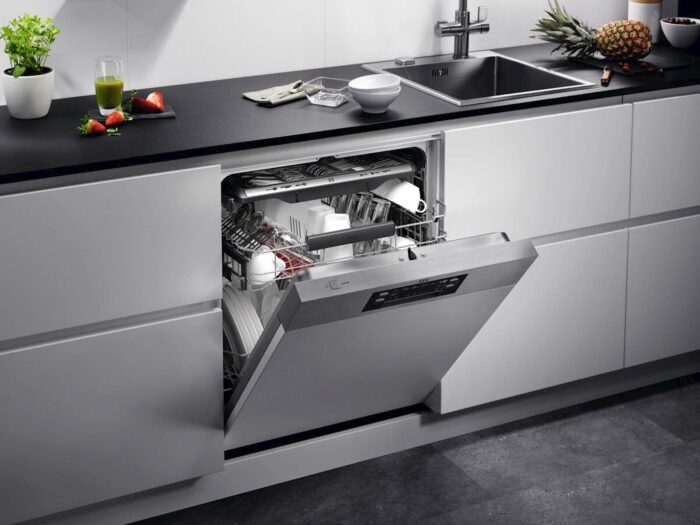 Delno vgradni pomivalni stroj AEG FEE84706PM, 60 cm, inverter motor - Image 3