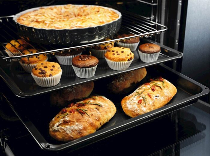 Vgradna pečica Electrolux EOD6P66X, piroliza + SteamBake - Image 3