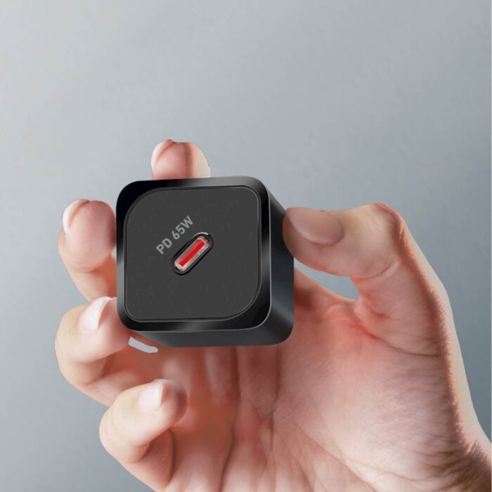 ADAPTER TYPE-C 65W ČRN