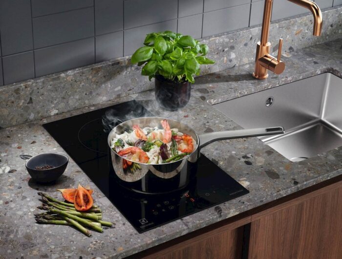 Vgradna plošča Electrolux LIT30231C, indukcija, 30 cm - Image 3