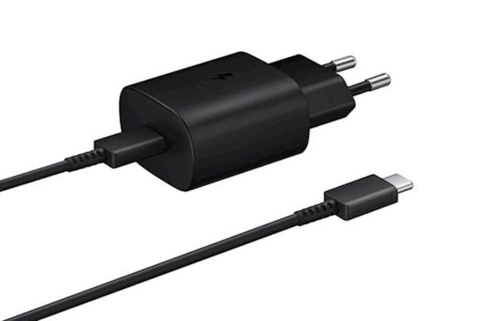 Samsung adapter + kabel USB-C na USB-C 25W črn