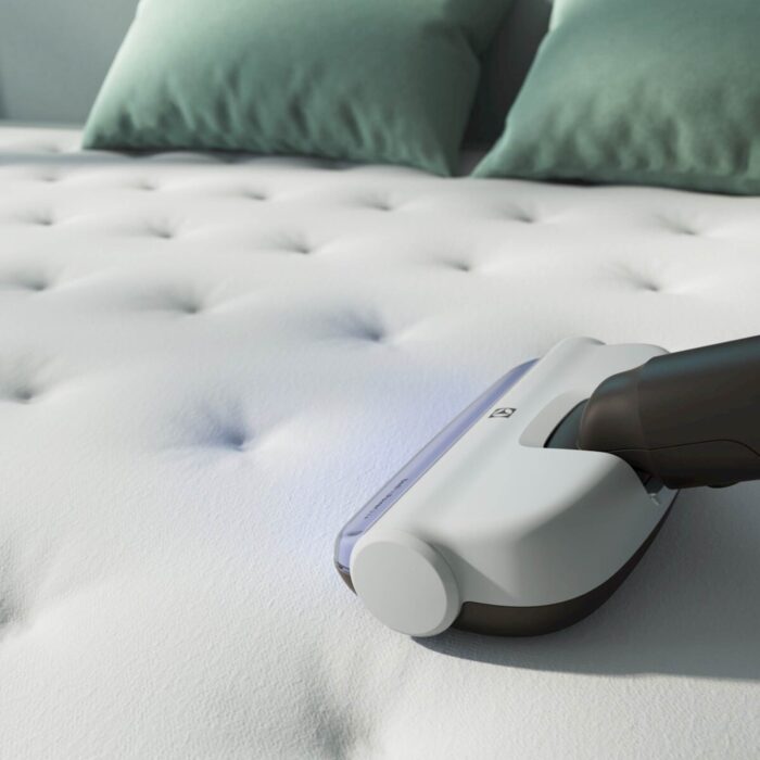 Pokončni baterisjki sesalnik Electrolux EP71HB14UV + nastavek BedProPower™UV - Image 5