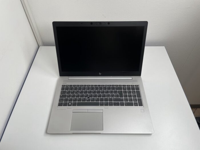 Prenosnik HP EliteBook 850 G5 / i5 / RAM 8 GB / SSD Disk / 15,6” FHD - Image 3